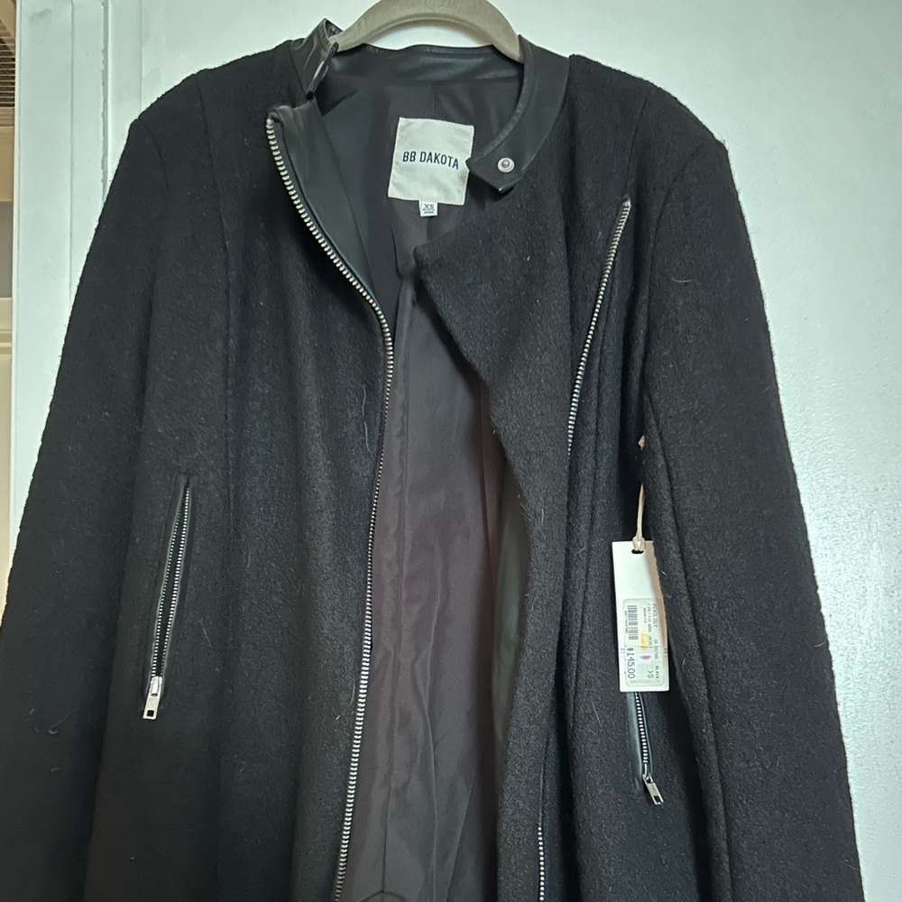 BB DAKOTA NWT COAT